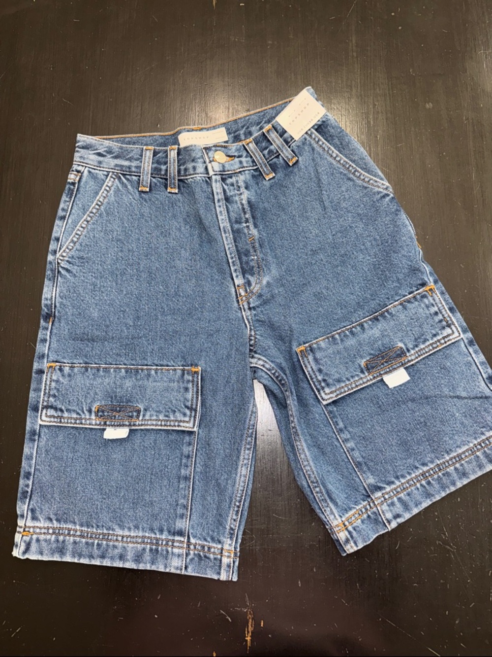 TOPSHOP denim jeans. size US 4. NEW with tags.